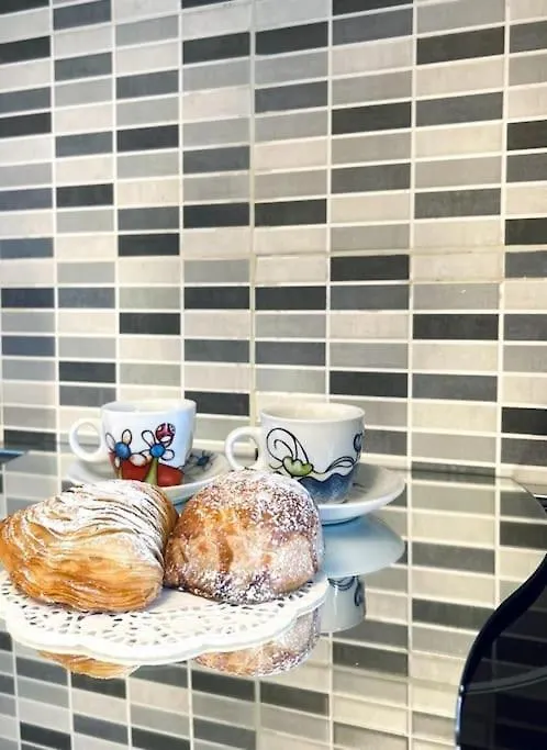 Apartment Casa Mia Nel Cuore Di Napoli Italy